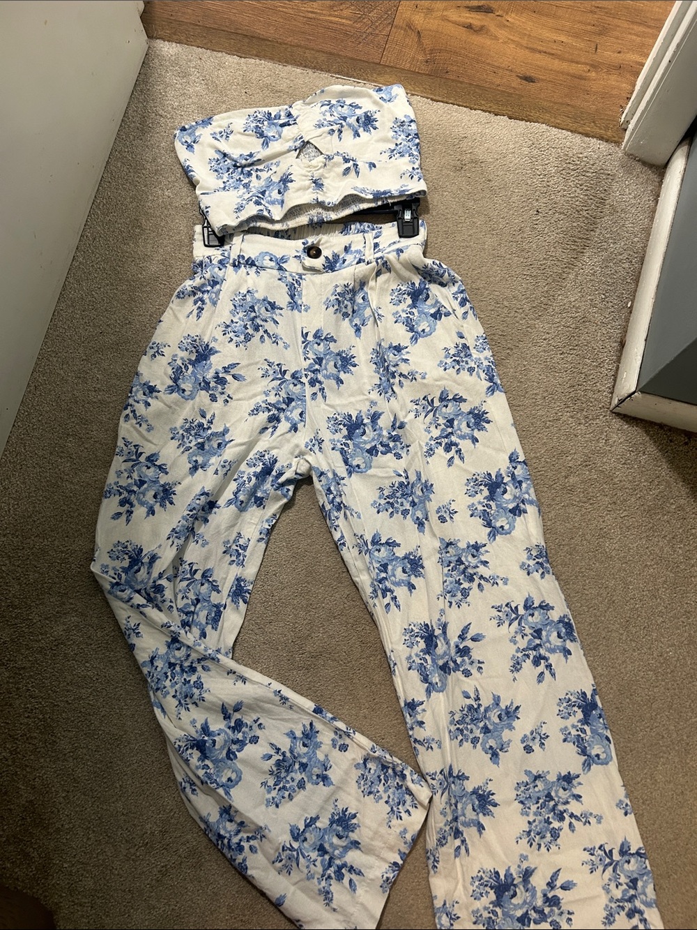 Floral Wide-Leg Pants in Blue and White